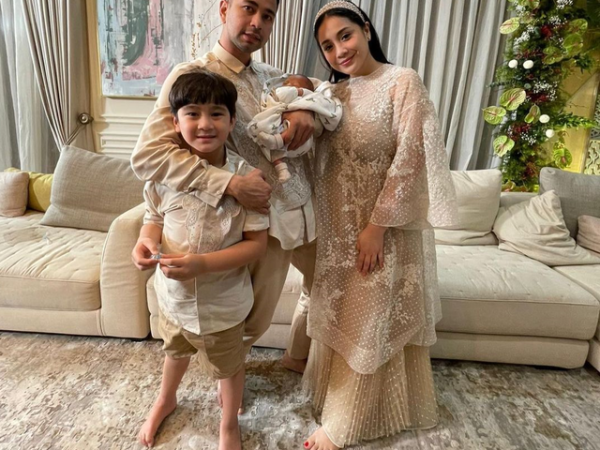 Canda Raffi Ahmad saat Anak Keduanya dapat Rp 1 M dari Ibunda Nagita Slavina